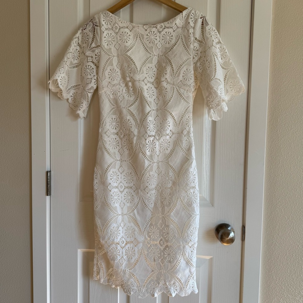Few Moda White Lace Flutter Sleeve Dress | Size Small | Wedding Bridal Shower